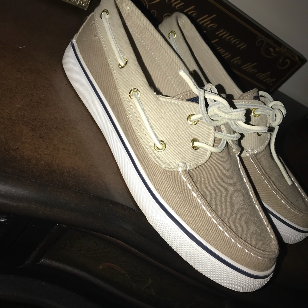 Sperry - image 2